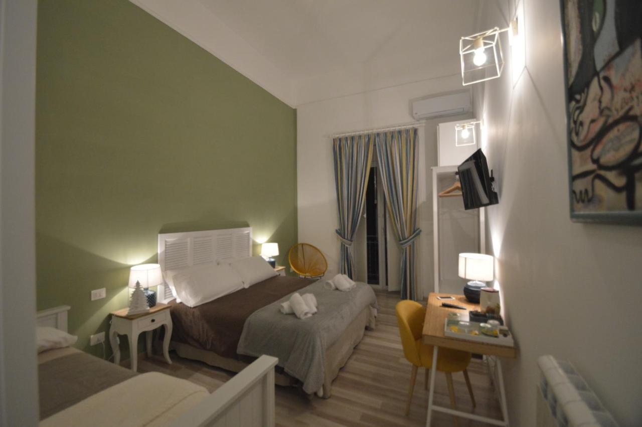 Bed and Breakfast Just Sleep à Naples Extérieur photo