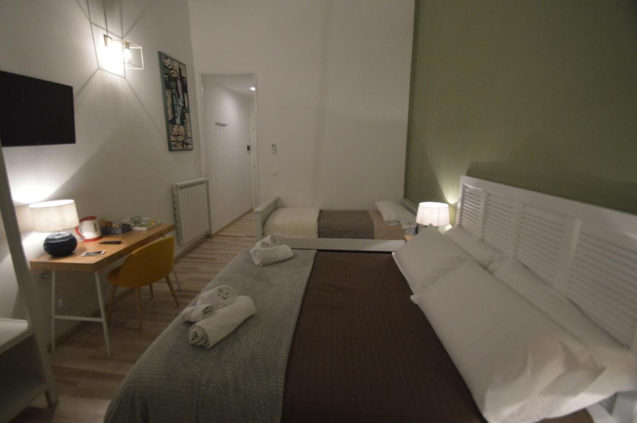 Bed and Breakfast Just Sleep à Naples Extérieur photo